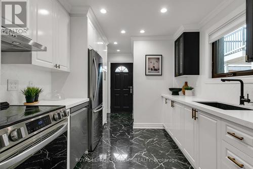 112 Rosethorn Avenue, Toronto, ON - Indoor Photo Showing Kitchen