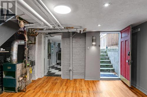 112 Rosethorn Avenue, Toronto, ON - Indoor