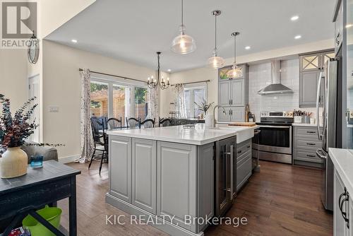 9 - 41 Rosedale Trail, Kawartha Lakes, ON - Indoor Photo Showing Kitchen With Upgraded Kitchen