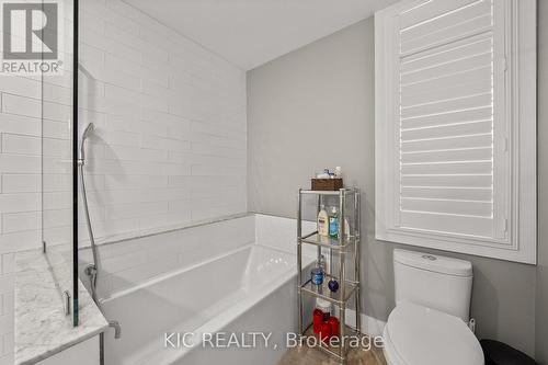 9 - 41 Rosedale Trail, Kawartha Lakes, ON - Indoor Photo Showing Bathroom