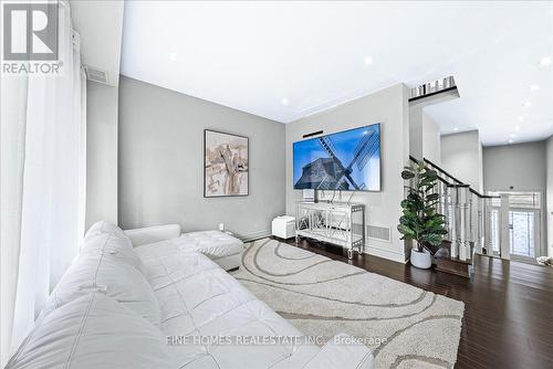 26 Gesher Crescent, Vaughan, ON - Indoor Photo Showing Other Room