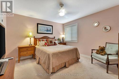 4070 Stadelbauer Drive, Lincoln, ON - Indoor Photo Showing Bedroom