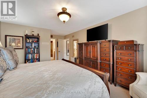 4070 Stadelbauer Drive, Lincoln, ON - Indoor Photo Showing Bedroom