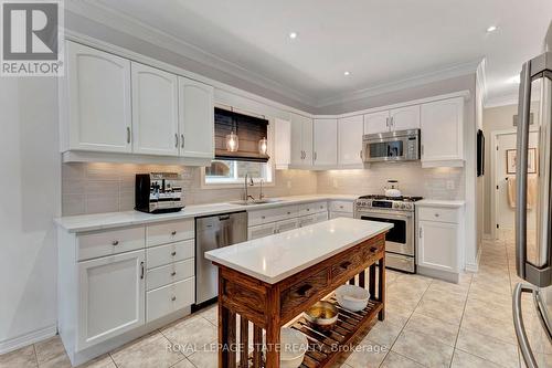 4070 Stadelbauer Drive, Lincoln, ON - Indoor Photo Showing Kitchen