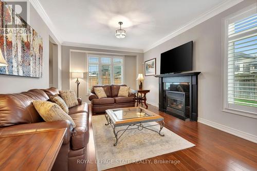 4070 Stadelbauer Drive, Lincoln, ON - Indoor Photo Showing Living Room With Fireplace