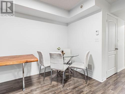 22 - 2488 Post Road, Oakville (Uptown Core), ON - Indoor Photo Showing Dining Room