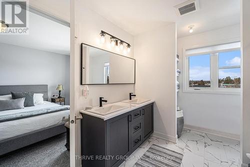 130 - 1330 Jalna Boulevard, London, ON - Indoor Photo Showing Bedroom