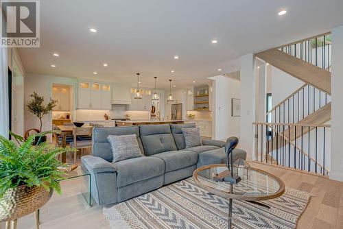 119 Duke Street, Middlesex Centre (Komoka), ON - Indoor Photo Showing Living Room