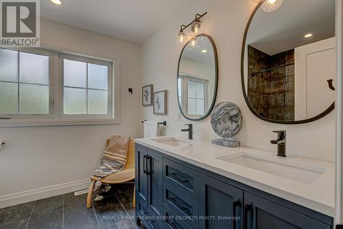 119 Duke Street, Middlesex Centre (Komoka), ON - Indoor Photo Showing Bathroom