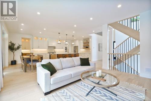 119 Duke Street, Middlesex Centre (Komoka), ON - Indoor Photo Showing Living Room