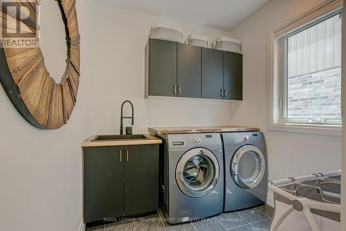 119 Duke Street, Middlesex Centre (Komoka), ON - Indoor Photo Showing Laundry Room