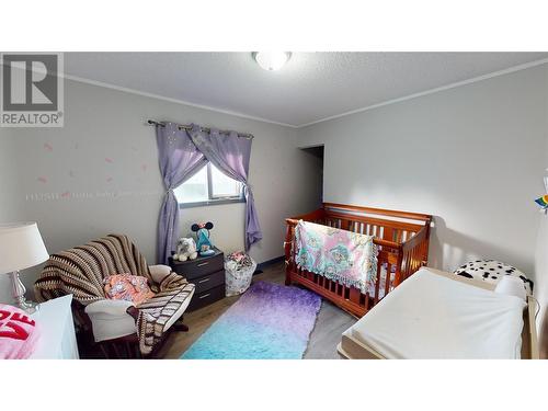 329 6Th Avenue S, Cranbrook, BC - Indoor Photo Showing Bedroom