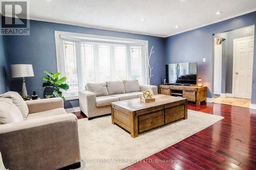 82 Sedgemount Drive, Toronto, ON - Indoor Photo Showing Living Room