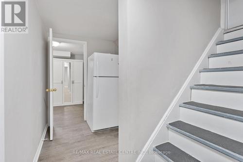 Lower - 79 Fawndale Crescent, Toronto, ON - Indoor Photo Showing Other Room