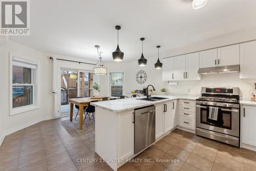 162 Farrier Crescent, Peterborough (Northcrest), ON - Indoor Photo Showing Kitchen With Double Sink With Upgraded Kitchen