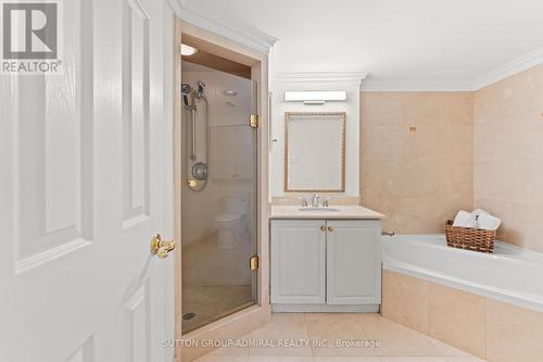 410 - 1 Clark Avenue W, Vaughan, ON - Indoor Photo Showing Bathroom