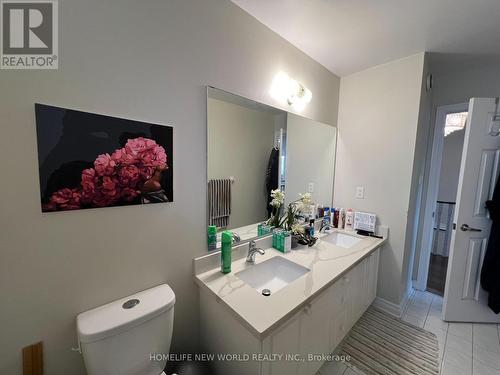 37 Brookwood Drive, Richmond Hill, ON - Indoor Photo Showing Bathroom