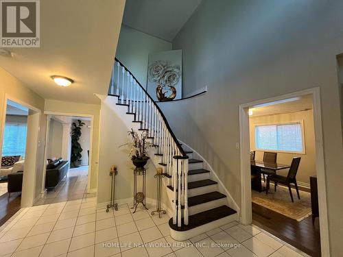 37 Brookwood Drive, Richmond Hill, ON - Indoor Photo Showing Other Room