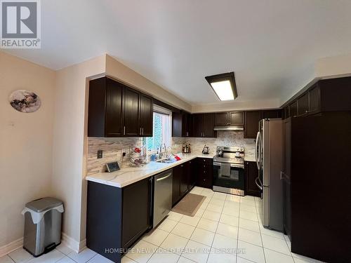 37 Brookwood Drive, Richmond Hill, ON - Indoor Photo Showing Kitchen