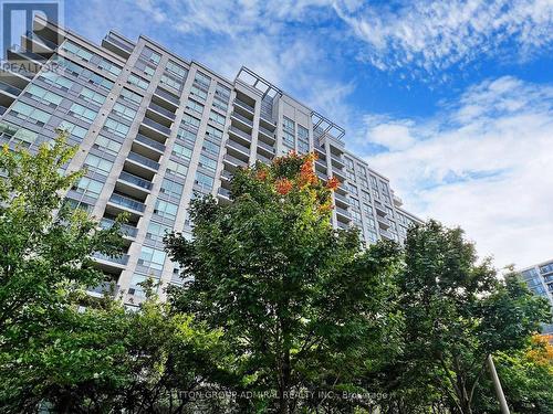 811 - 50 Disera Drive, Vaughan, ON - Outdoor With Balcony