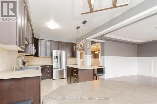 84 Monarchy Street, Barrie, ON - Indoor Photo Showing Kitchen With Upgraded Kitchen