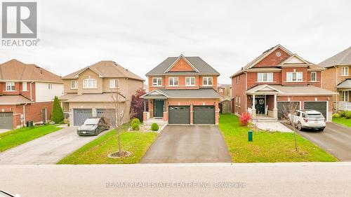 84 Monarchy Street, Barrie, ON - Outdoor With Facade