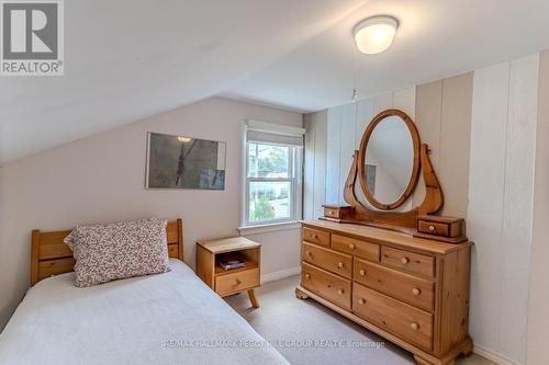 124 Albert Street, Collingwood, ON - Indoor Photo Showing Bedroom