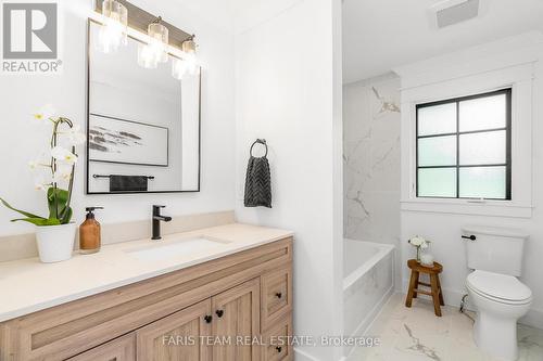 2764 Fairgrounds Road, Severn, ON - Indoor Photo Showing Bathroom