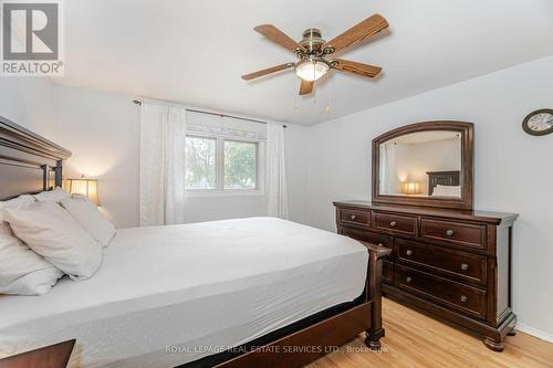 30 Burbank Place, Barrie, ON - Indoor Photo Showing Bedroom