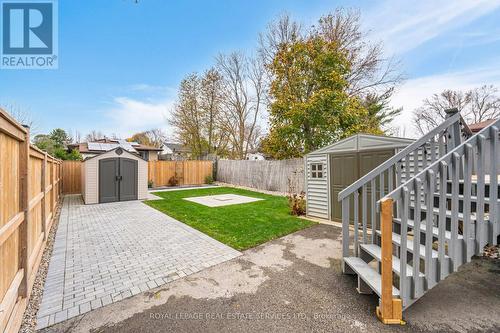 30 Burbank Place, Barrie, ON - Outdoor