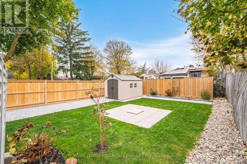 30 Burbank Place, Barrie, ON - Outdoor With Backyard