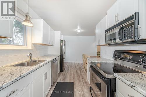 30 Burbank Place, Barrie, ON - Indoor Photo Showing Kitchen With Double Sink