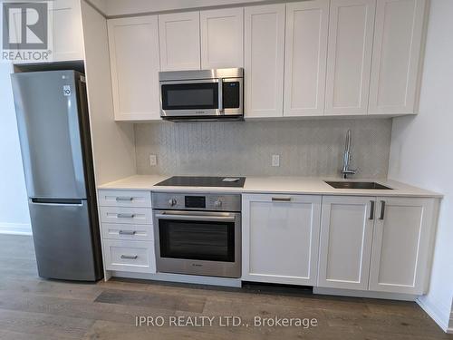 418 - 293 The Kingsway, Toronto, ON - Indoor Photo Showing Kitchen With Stainless Steel Kitchen