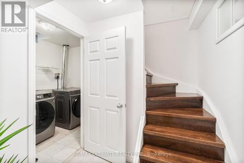 431 Commonwealth Circle, Mississauga, ON - Indoor Photo Showing Laundry Room