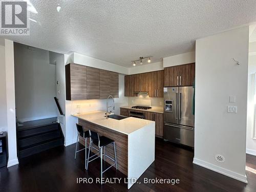 9 - 4020 Parkside Village Drive, Mississauga, ON - Indoor Photo Showing Kitchen With Stainless Steel Kitchen