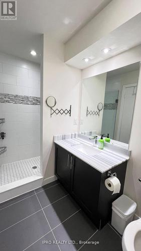 9 - 4020 Parkside Village Drive, Mississauga, ON - Indoor Photo Showing Bathroom