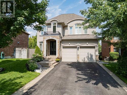 42 Oak Street, Halton Hills, ON - Outdoor With Facade