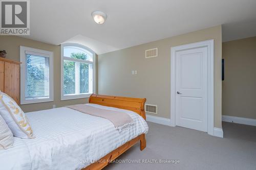 42 Oak Street, Halton Hills, ON - Indoor Photo Showing Bedroom