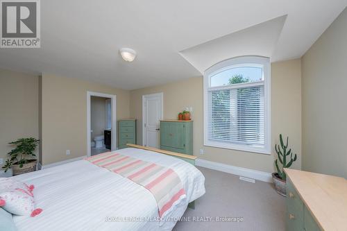 42 Oak Street, Halton Hills, ON - Indoor Photo Showing Bedroom