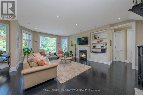 42 Oak Street, Halton Hills, ON - Indoor Photo Showing Living Room With Fireplace