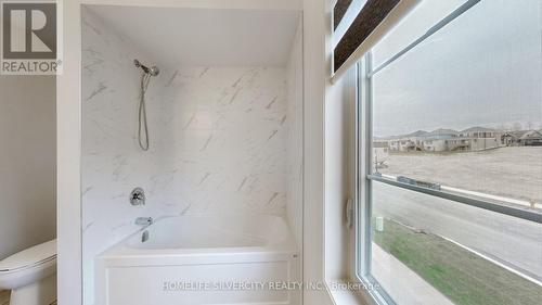 538 Worden Street, Cobourg, ON - Indoor Photo Showing Bathroom