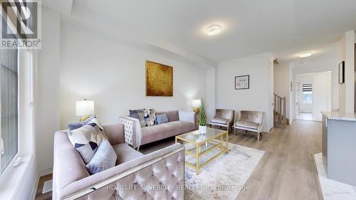 538 Worden Street, Cobourg, ON - Indoor Photo Showing Living Room