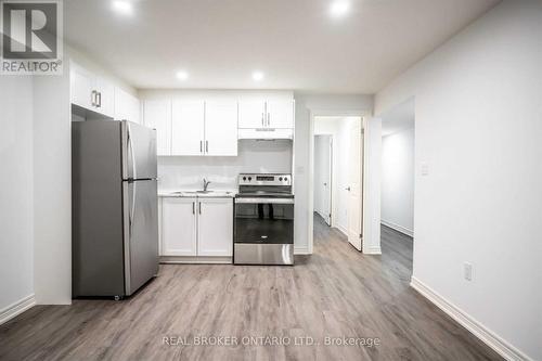 141 Summersides Boulevard, Pelham, ON - Indoor Photo Showing Kitchen