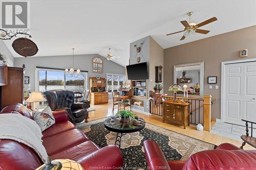 476 Dalhousie, Amherstburg, ON - Indoor Photo Showing Living Room