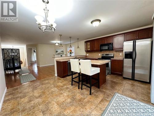 1129 Clover Avenue Unit# Main, Windsor, ON - Indoor Photo Showing Kitchen