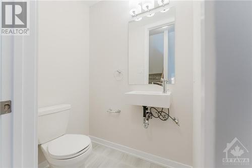 171 Beebalm Crescent, Ottawa, ON - Indoor Photo Showing Bathroom