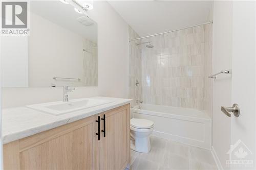 171 Beebalm Crescent, Ottawa, ON - Indoor Photo Showing Bathroom