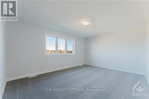 394 Meynell Road, Ottawa, ON - Indoor Photo Showing Other Room