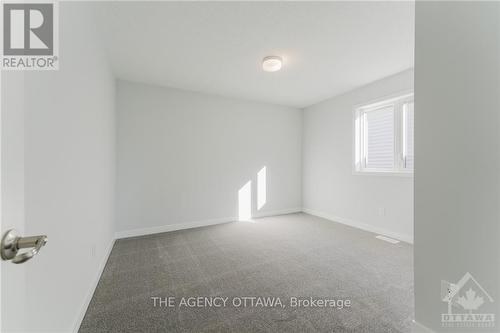 394 Meynell Road, Ottawa, ON - Indoor Photo Showing Other Room