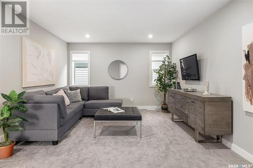 280 Oliver Lane, Martensville, SK - Indoor Photo Showing Living Room